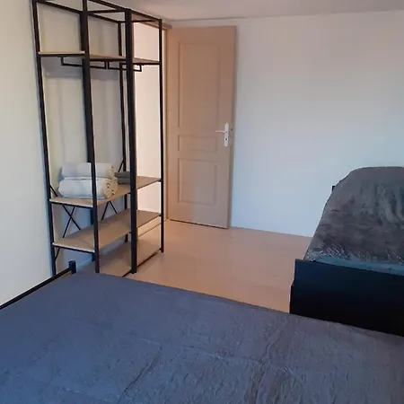Des Falaises De 8personnes *