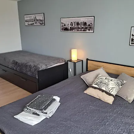 Des Falaises De 8personnes Longues-sur-Mer