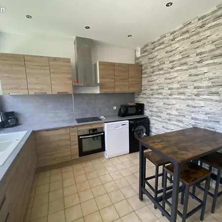 Des Falaises De 8personnes בית נופש