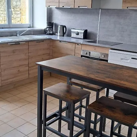 Des Falaises De 8personnes *