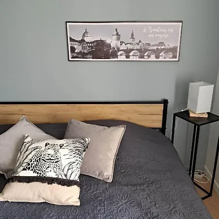 Des Falaises De 8personnes