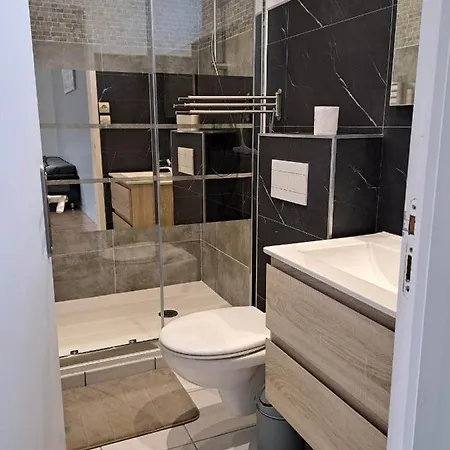 Des Falaises De 8personnes Longues-sur-Mer