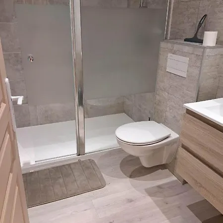 Holiday home Des Falaises De 8personnes Longues-sur-Mer