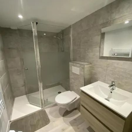 Des Falaises De 8personnes Longues-sur-Mer