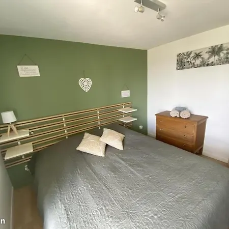 Holiday home Des Falaises De 8personnes Longues-sur-Mer