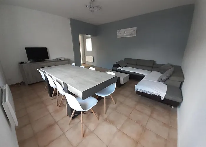 Des Falaises De 8personnes *