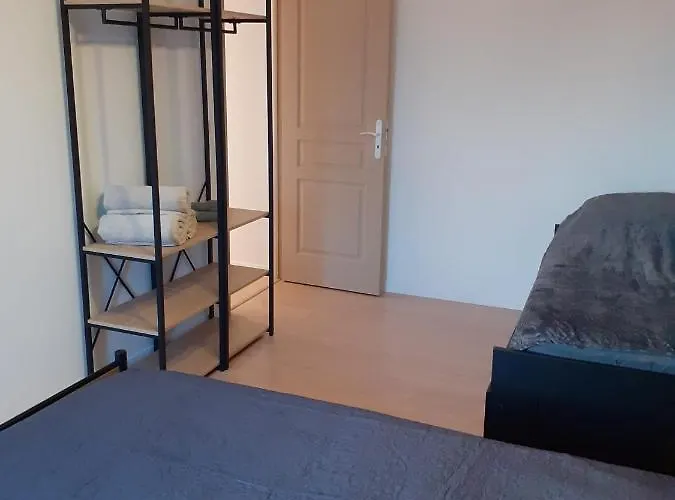 Des Falaises De 8personnes *