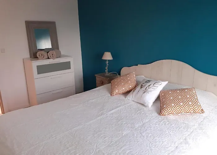 Des Falaises De 8personnes Hébergement de vacances Longues-sur-Mer