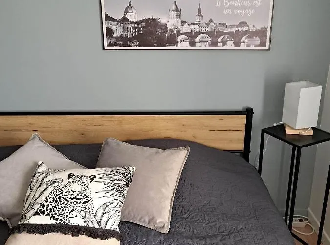 Des Falaises De 8personnes