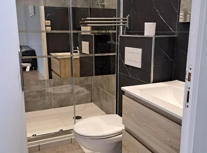 Des Falaises De 8personnes Longues-sur-Mer