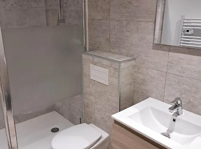 Des Falaises De 8personnes Hébergement de vacances *